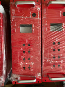 Chassis of the new 100 V battery in production.